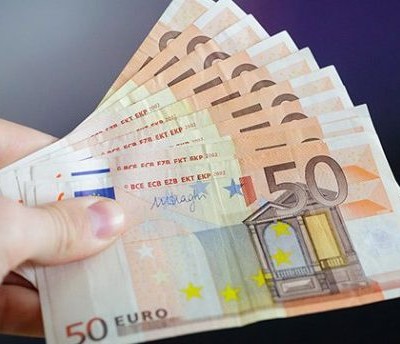 Різко збільшилися грошові перекази в Україну від заробітчан