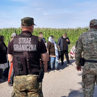 У Польщі затримали рекордно велику групу нелегальних мігрантів з Білорусі