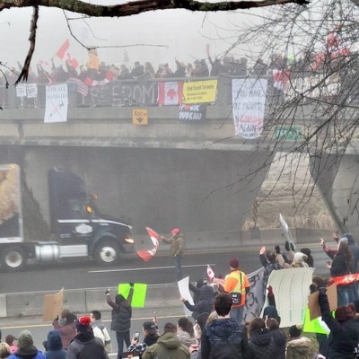 В Канаді починається «Майдан» по-канадськи! 50 000 автомобілів та 1,5 млн. людей на вулицях Отави