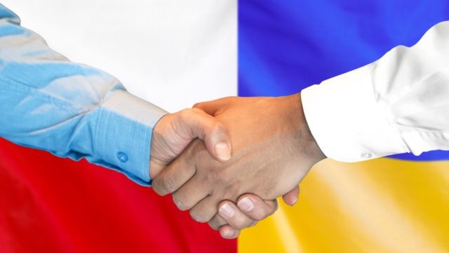 Як польський уряд допомагає українцям знайти роботу у Польщі