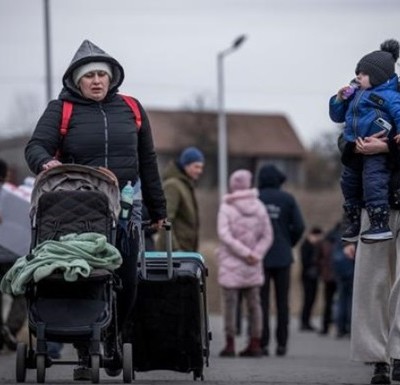 Біженці з України зможуть залишитись у ЄС на 3 роки