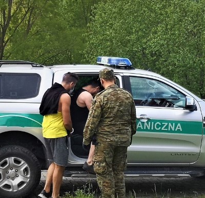 Польські прикордонники затримали 4-х україських перевізників за перевезення нелегальних мігрантів