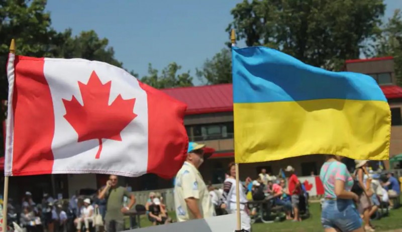 Канада продовжила на рік програму міграційної підтримки українців