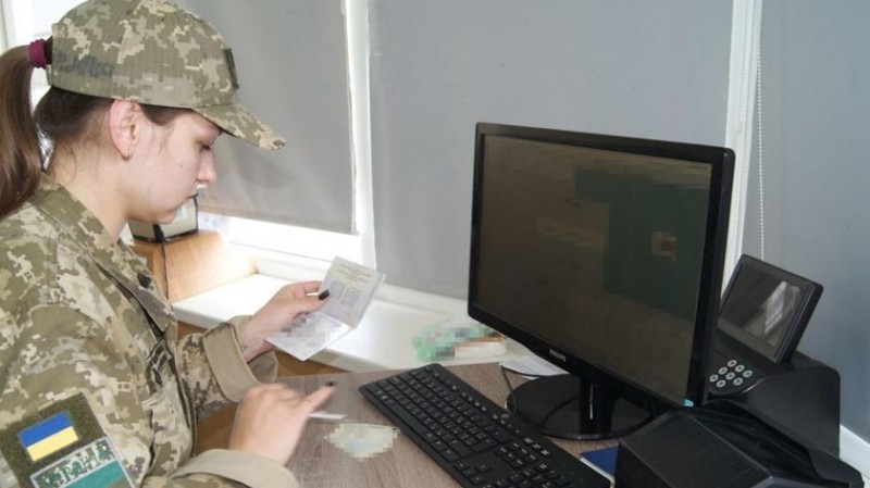 Прикордонники розповіли які категорії чоловіків найчастіше виїжджають за кордон