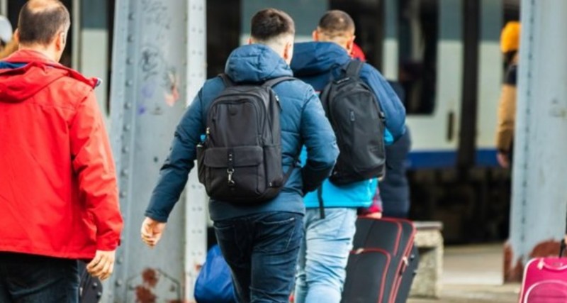 Як вийхати за кордон законно? Хитрі схеми ТЦК. Чому заборона виїзду злочинна?