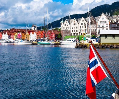 Норвегія більше не прийматиме біженців з безпечних областей України